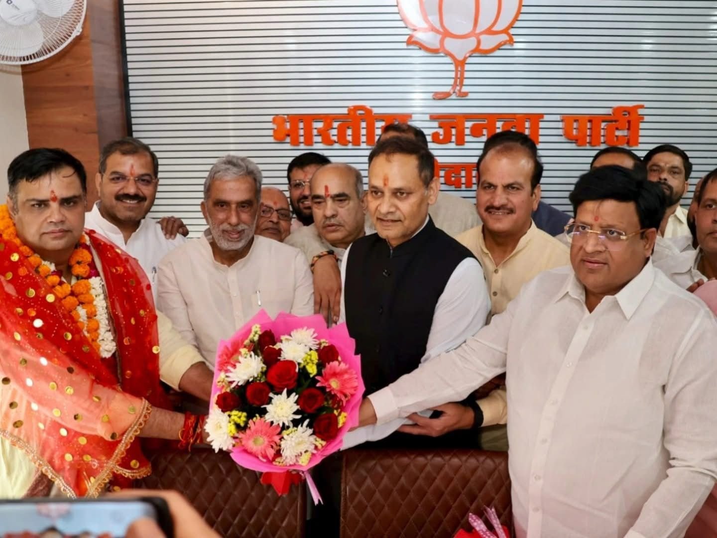 कृष्णपाल गुर्जर ने पंकज पूजन रामपाल और सोहनपाल सिंह को कराया पदभार ग्रहण, मंत्री विपुल गोयल, राजेश नागर रहे उपस्थित