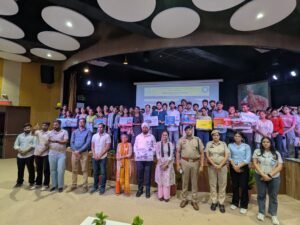 रोड सेफ्टी टीम द्वारा वाईएमसीए में छात्र-छात्राओं और स्टाफ को सड़क सुरक्षा के टिप्स देकर किया जागरूक