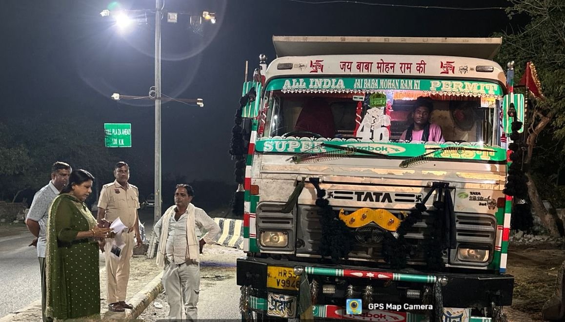 नियम उल्लंघन पर खनन विभाग ने किया वाहन सीज