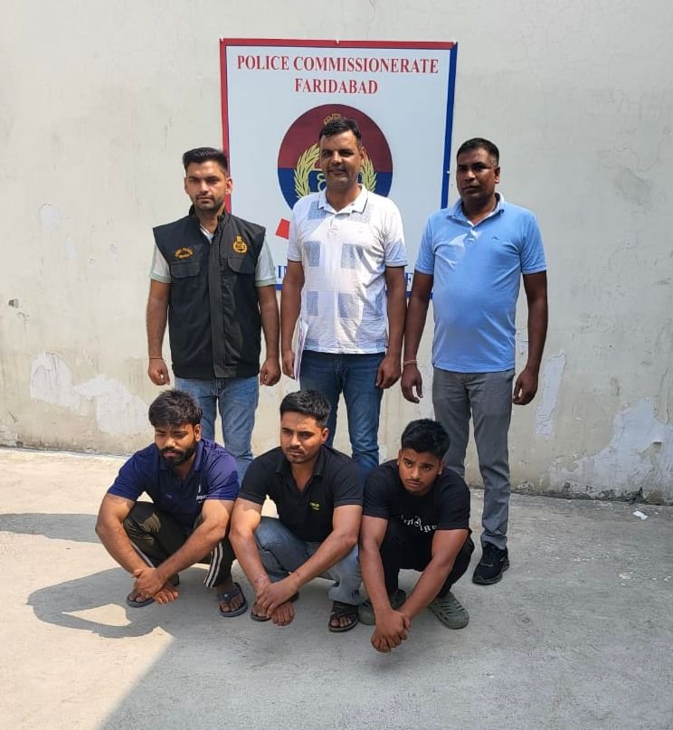 दुकान से सामान चोरी करने वाले 3 कर्मचारियों को अपराध शाखा DLF की टीम ने किया गिरफ्तार
