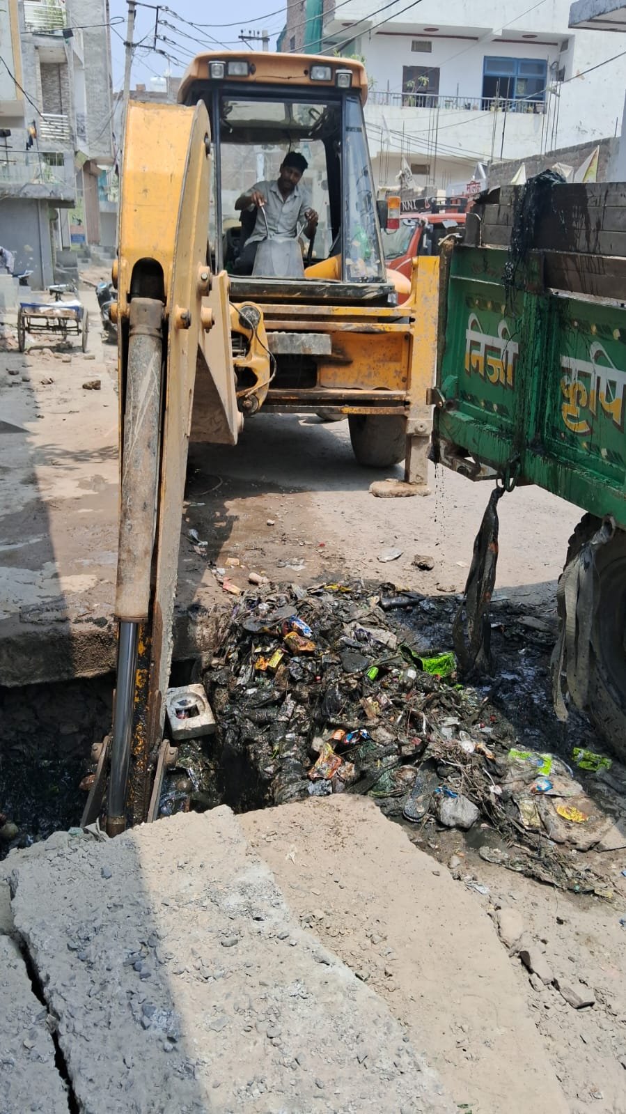 फरीदाबाद के संवेदनशील इलाकों में जलभराव रोकने के लिए प्रशासनिक सतर्कता निरंतर जारी