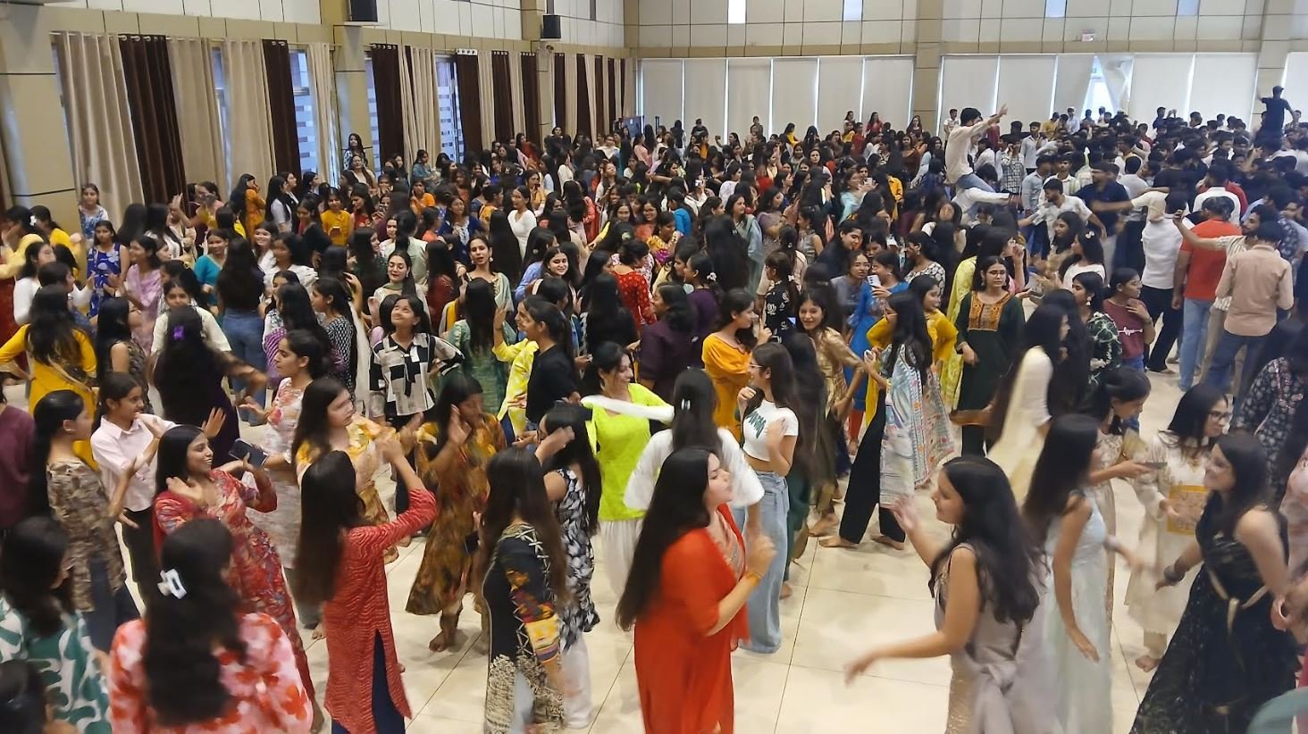वाईएमसीए विश्वविद्यालय में रही ‘दीपोत्सव’ की धूम