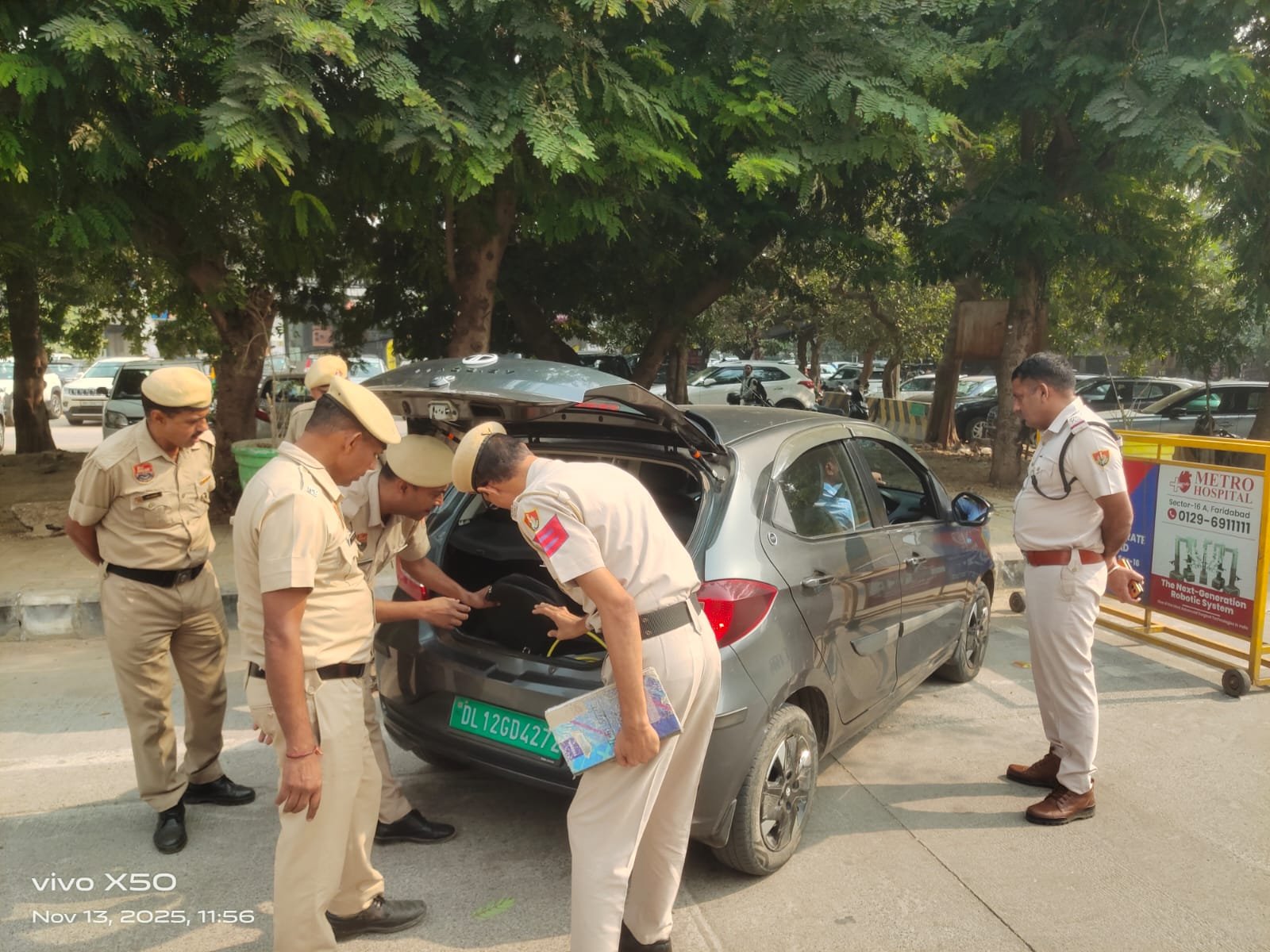 हाई अलर्ट के मध्य नजर फरीदाबाद पुलिस की कार्यवाही जारी