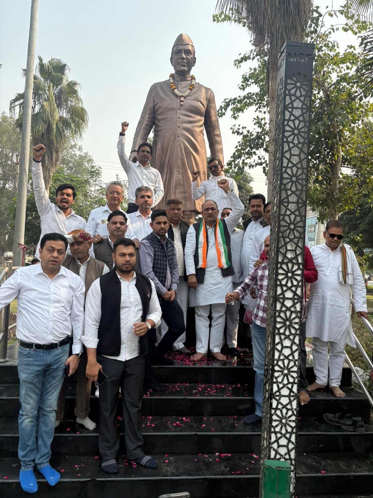 आधुनिक भारत के निर्माण में नेहरू जी ने निभाई महत्वपूर्ण भूमिका: कौशिक