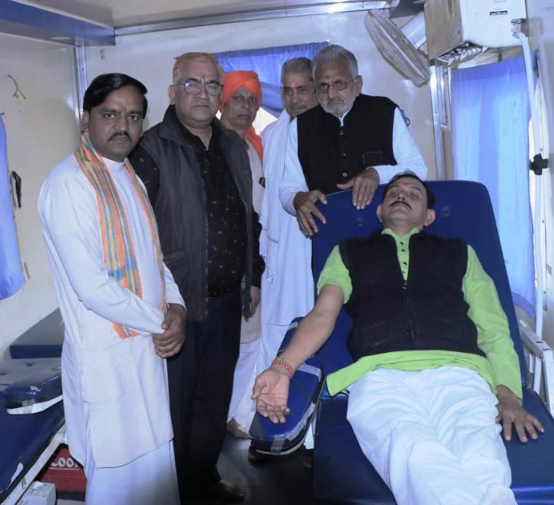 भारत रत्न महामना पं.मदनमोहन मालवीय जी की पुण्यतिथि पर रक्तदान शिविर का आयोजन