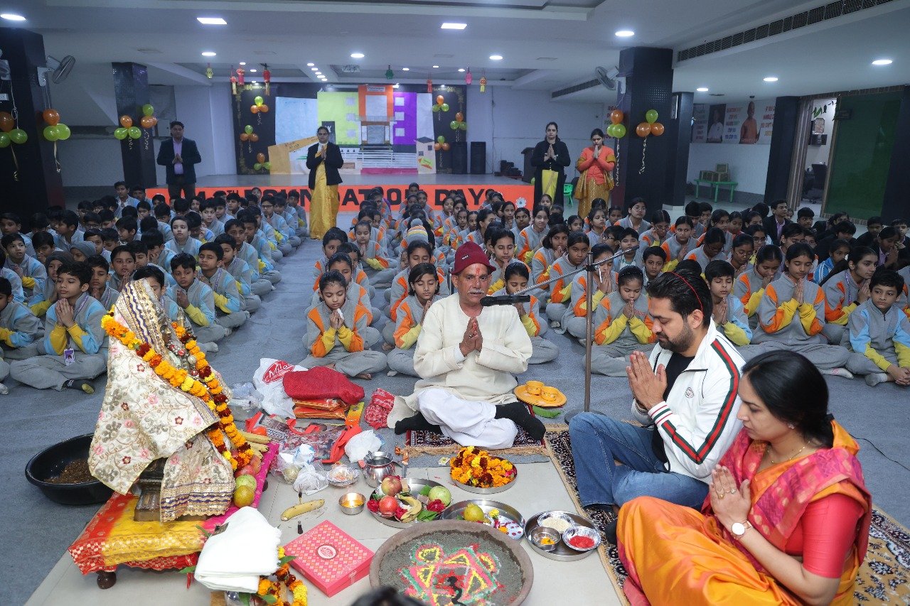 विद्यासागर इंटरनेशनल स्कूल सेक्टर-2 ब्रांच का 13वां फाउंडेशन डे श्रद्धा और सेवा भाव के साथ मनाया गया