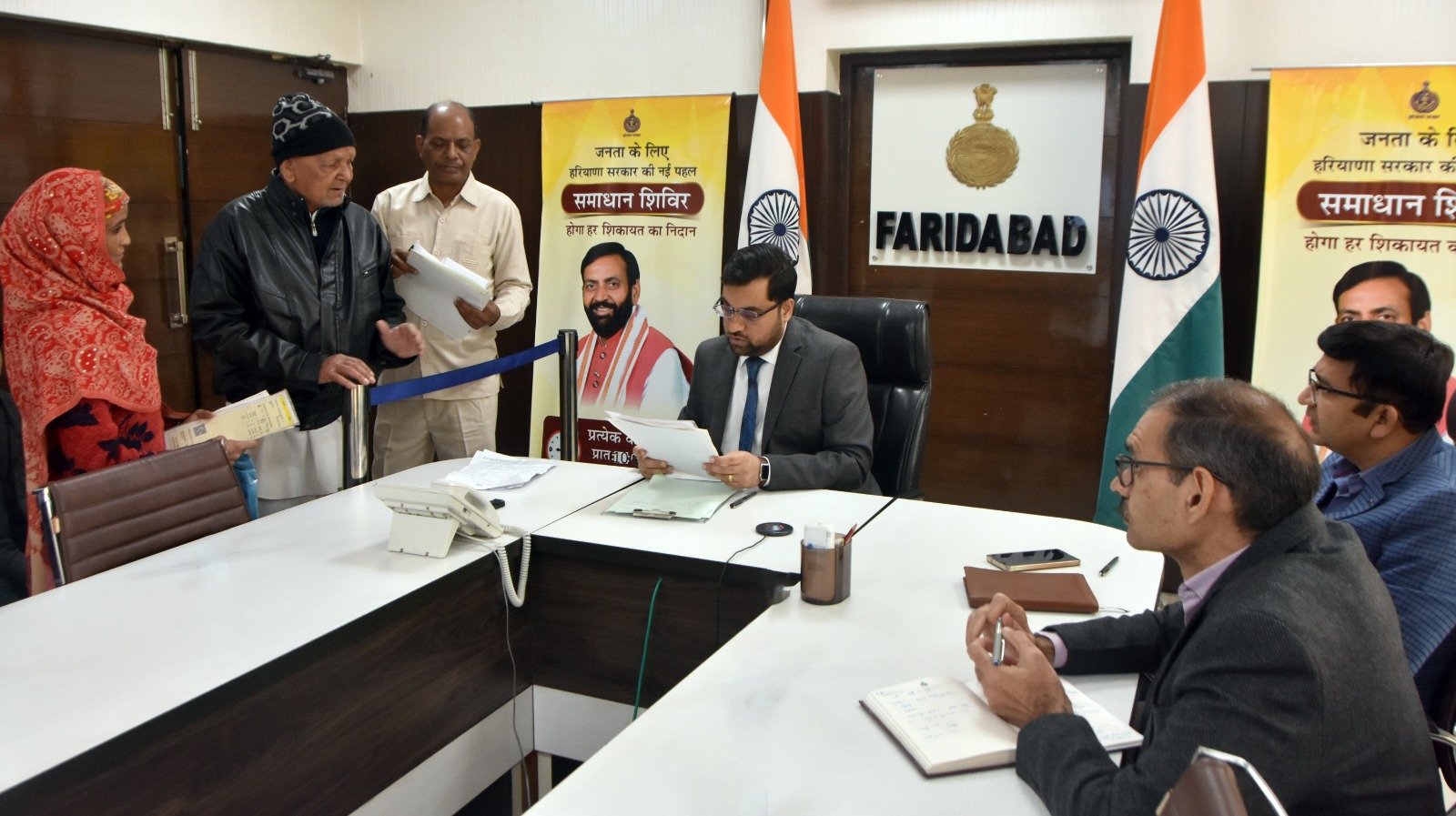 आमजन शिकायतों के निवारण के लिए समाधान शिविरों का उठाएं लाभ : डीसी आयुष सिन्हा