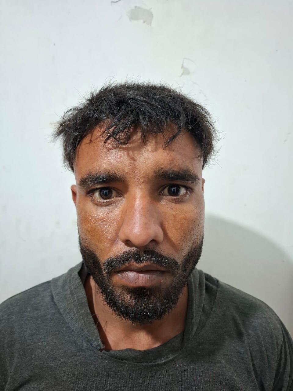 गाड़ी का शीशा तोड़कर पर्स व नगदी चोरी करने वाले एक आरोपी को अपराध शाखा सैंट्रल की टीम ने किया गिरफ्तार