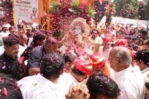 भव्य शोभायात्रा के साथ हुआ गणेश महोत्सव 2026 का शुभारंभ, विधि-विधान से हुई गणपति बप्पा की स्थापना