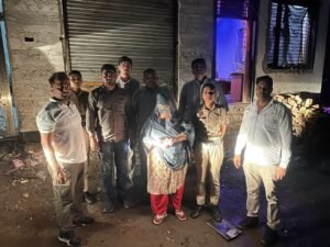 जमाई कॉलोनी, फरीदाबाद में 30.27 ग्राम स्मैक के साथ एक महिला नशा गिरफ्तार