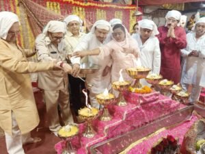 श्री महारानी वैष्णो देवी मंदिर में नवरात्रि पर्व का भव्य शुभारंभ, नौ दिनों तक होंगे धार्मिक आयोजन