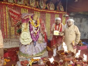 दूसरे नवरात्रि पर महारानी वैष्णो देवी मंदिर में हुई मां ब्रह्मचारिणी की भव्य पूजा